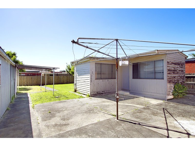 143 Gladstone Road, Dandenong North VIC 3175