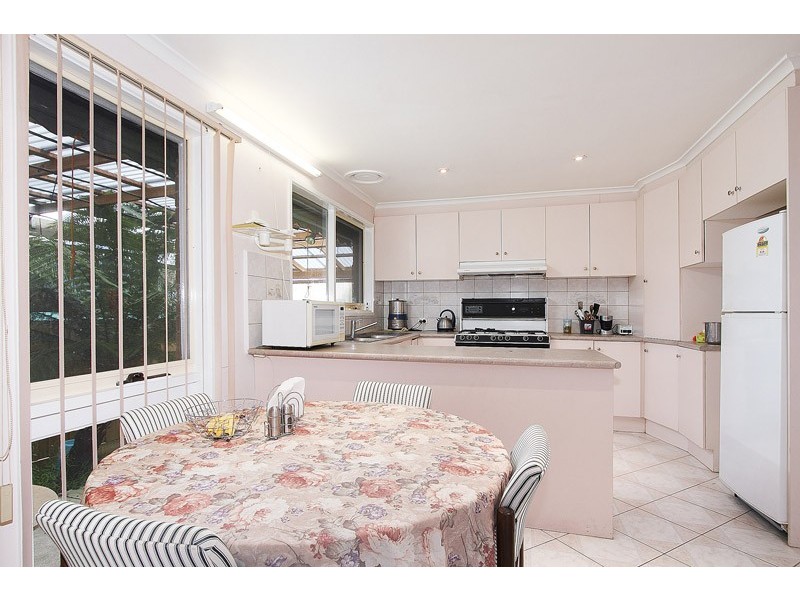 12 Aaran Close, Endeavour Hills VIC 3802