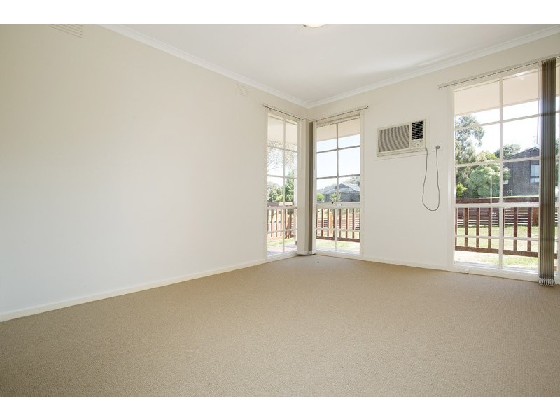29 Robert Molyneux Avenue, Endeavour Hills VIC 3802