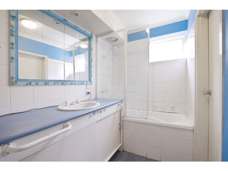 6/12 Stud Road, Dandenong VIC 3175