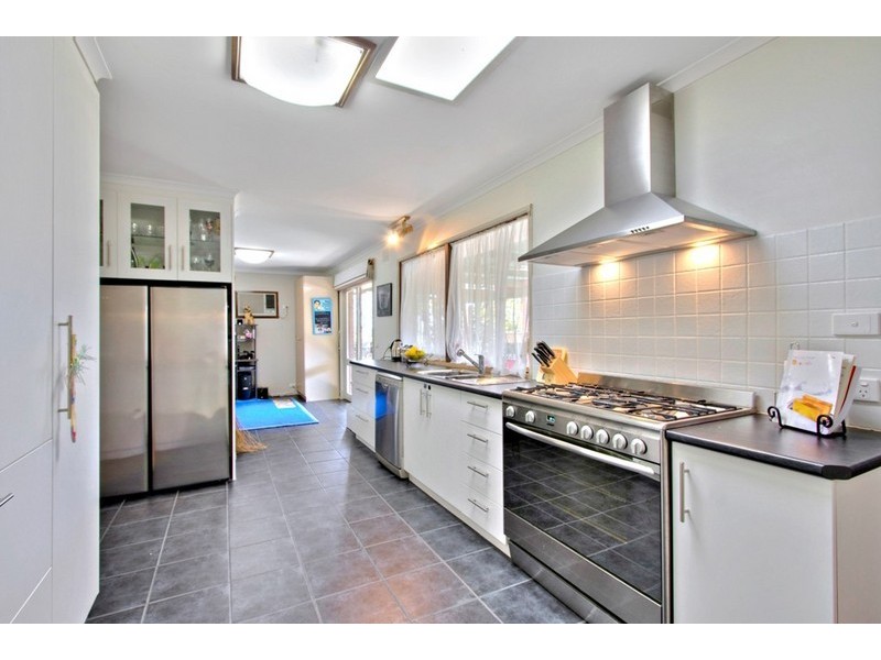 1 Baileyana Drive, Endeavour Hills VIC 3802