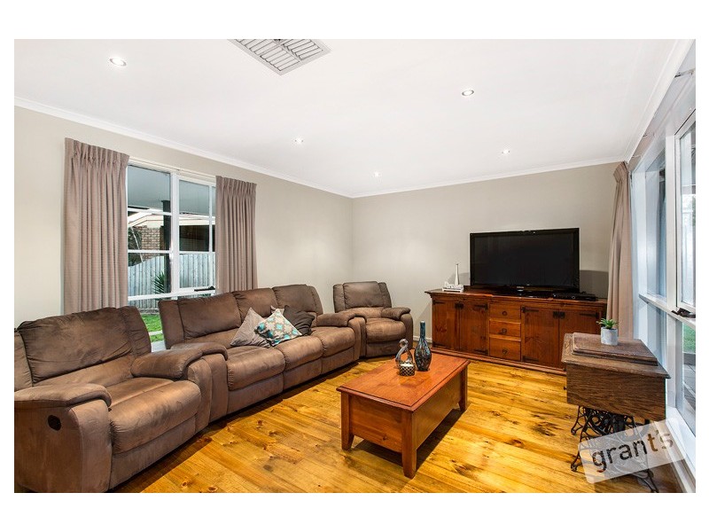 17 Tyntynder Close, Berwick VIC 3806