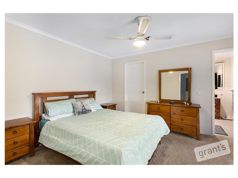 17 Tyntynder Close, Berwick VIC 3806