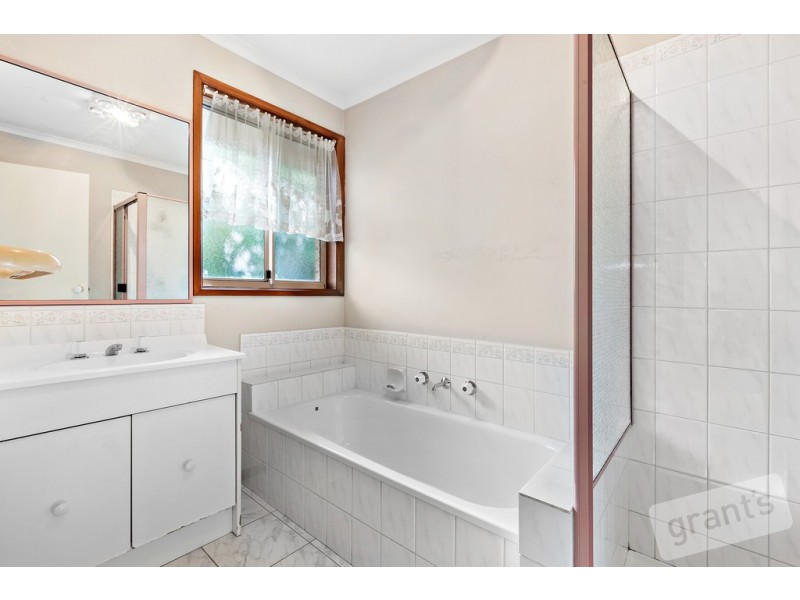 26 Clarinda Drive, Narre Warren VIC 3805