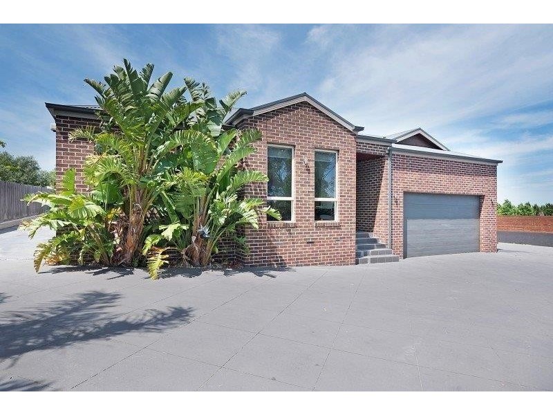 19A West Vista Place, Narre Warren North VIC 3804