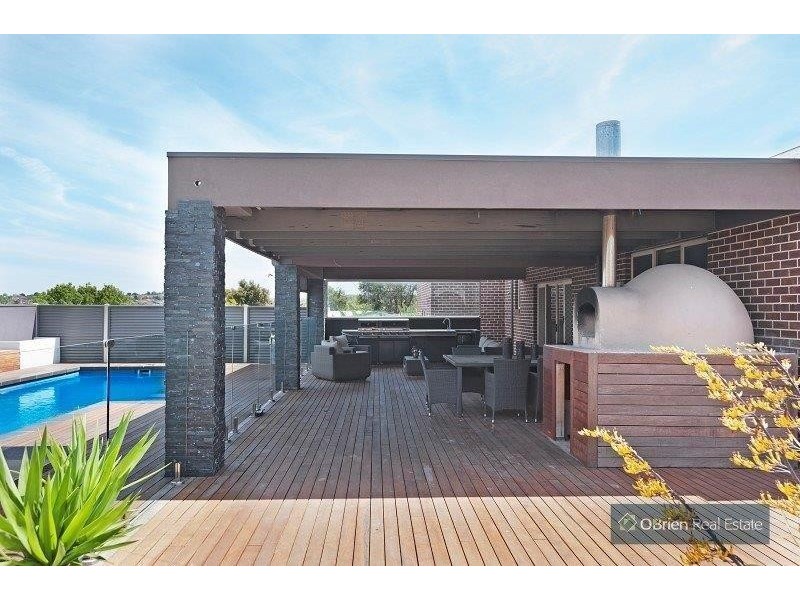 19A West Vista Place, Narre Warren North VIC 3804
