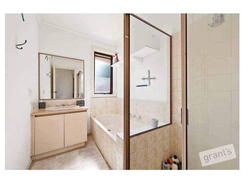 25 Kerrison Drive, Hampton Park VIC 3976