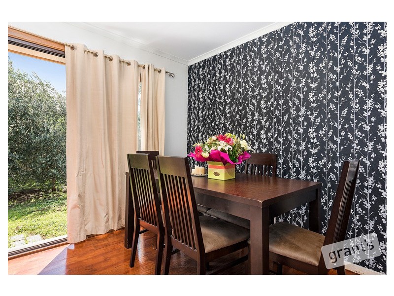 25 Kerrison Drive, Hampton Park VIC 3976