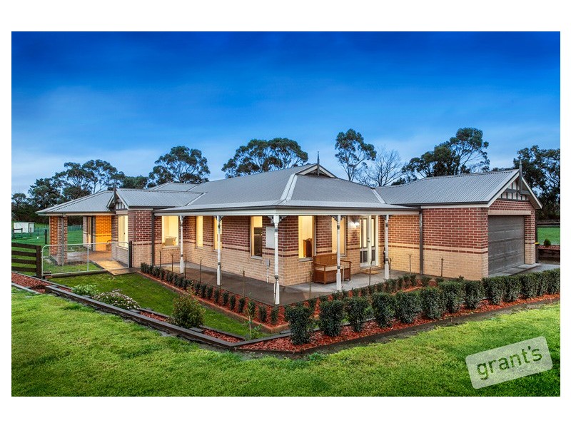93 Follett Drive, Nyora VIC 3987