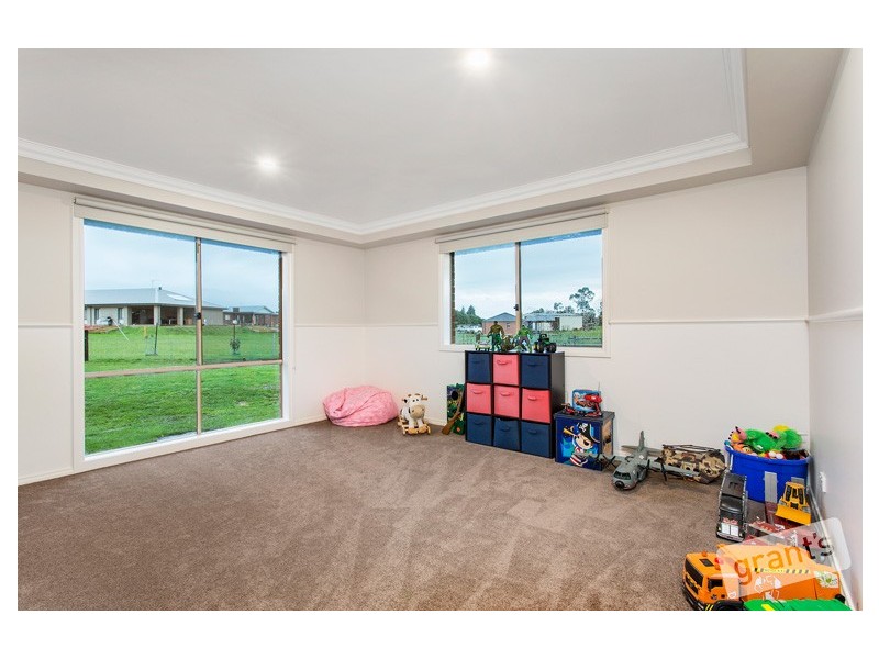 93 Follett Drive, Nyora VIC 3987
