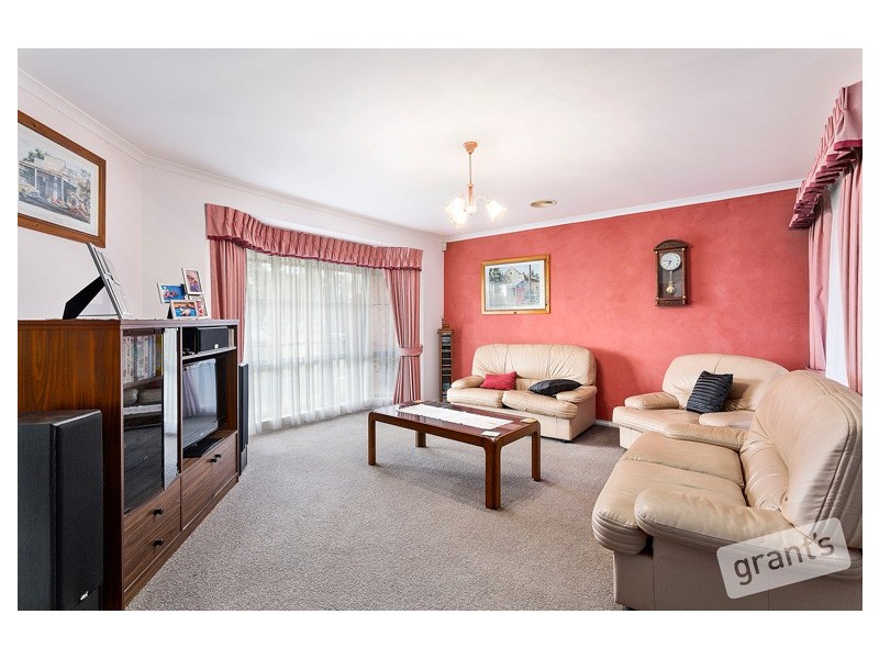 24 Highfielde Avenue, Berwick VIC 3806