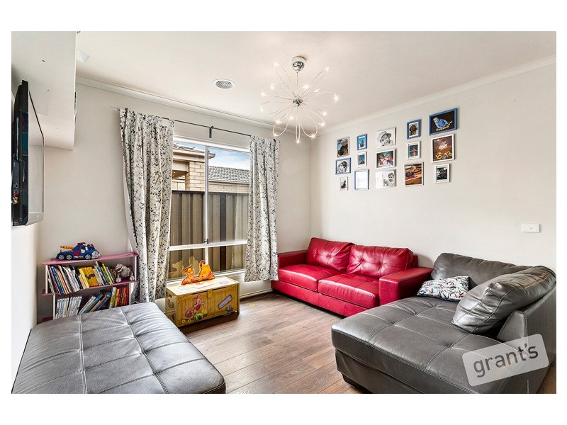 101 Selandra Boulevard, Clyde North VIC 3978