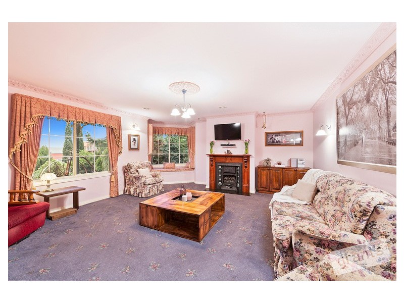 38 Windsor Drive, Beaconsfield VIC 3807