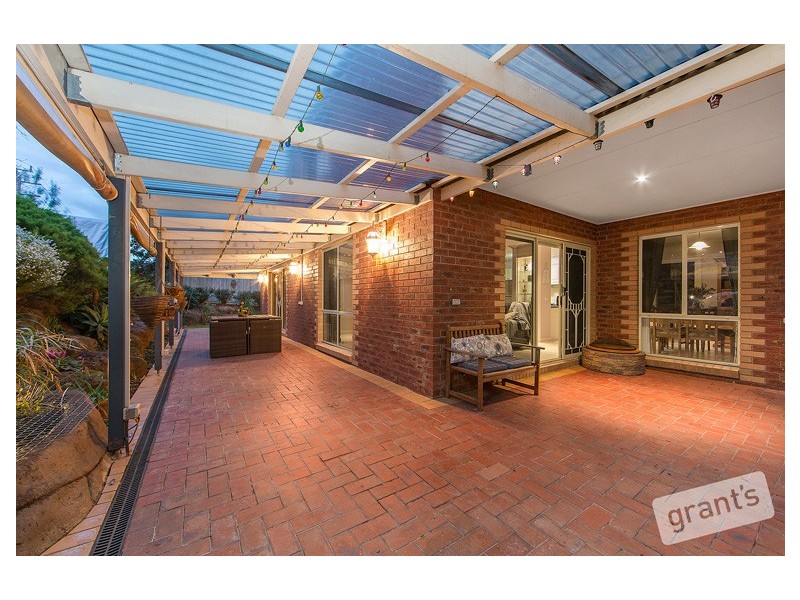 38 Windsor Drive, Beaconsfield VIC 3807