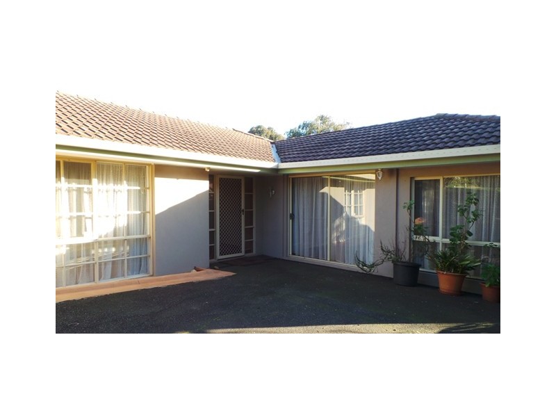 56 Strathavan Drive, Berwick VIC 3806