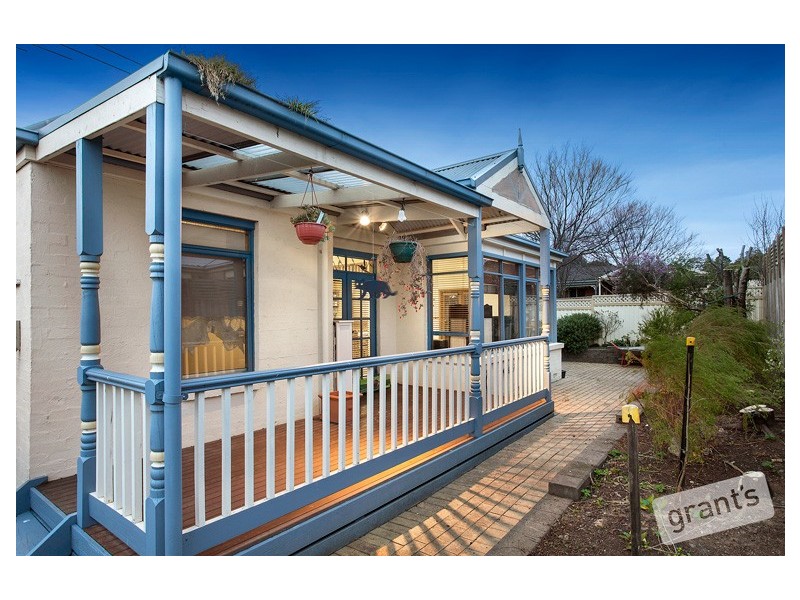 15 Glenside Walk, Berwick VIC 3806