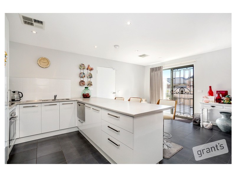 17A Collins Crescent, Berwick VIC 3806