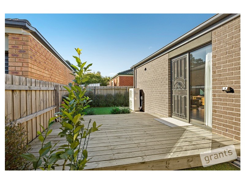 17A Collins Crescent, Berwick VIC 3806