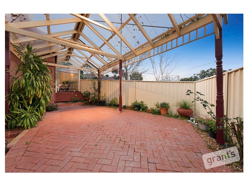 1A Michael Court, Berwick VIC 3806