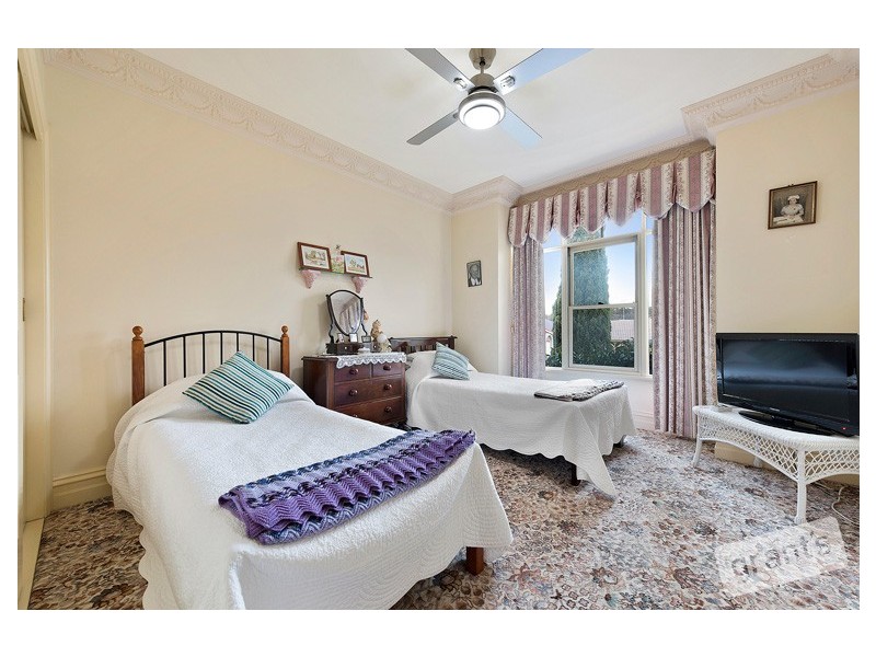 1A Michael Court, Berwick VIC 3806