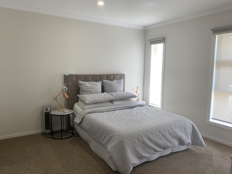 8 Carnegie Street, Officer VIC 3809