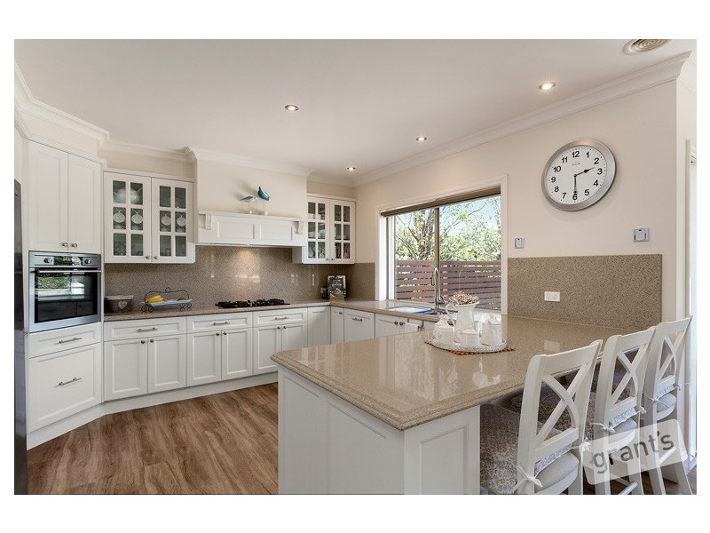 12 John Joseph Court, Narre Warren North VIC 3804