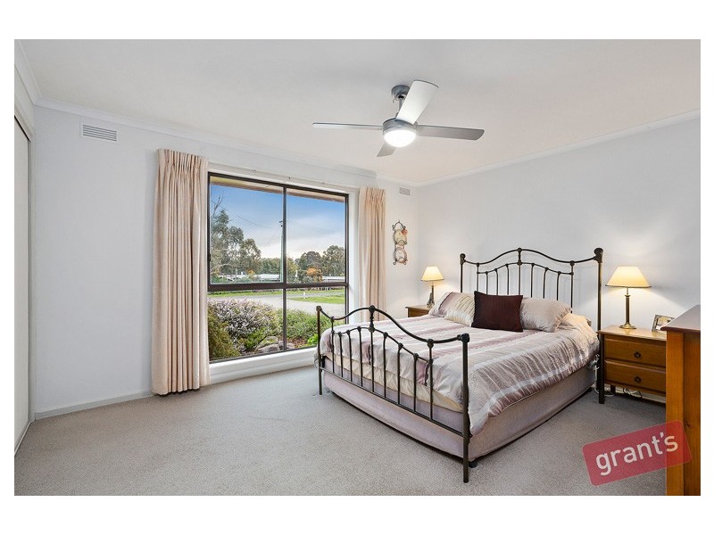 32 Hewson Street, Nyora VIC 3987