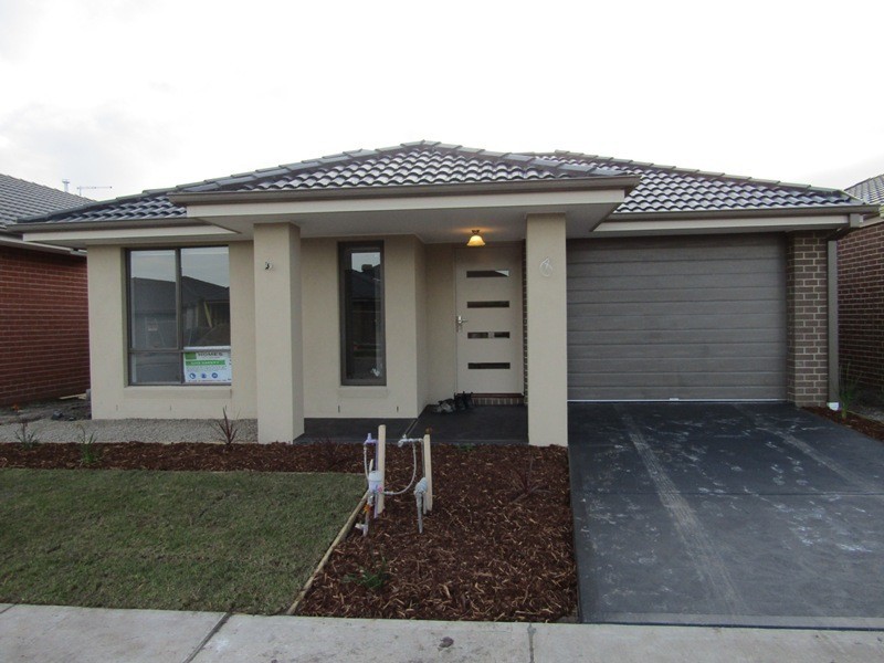 9 Comet Chase, Narre Warren South VIC 3805