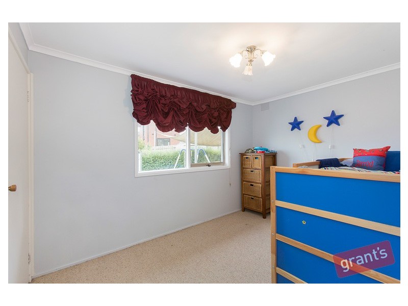 4 Surrey Close, Hallam VIC 3803