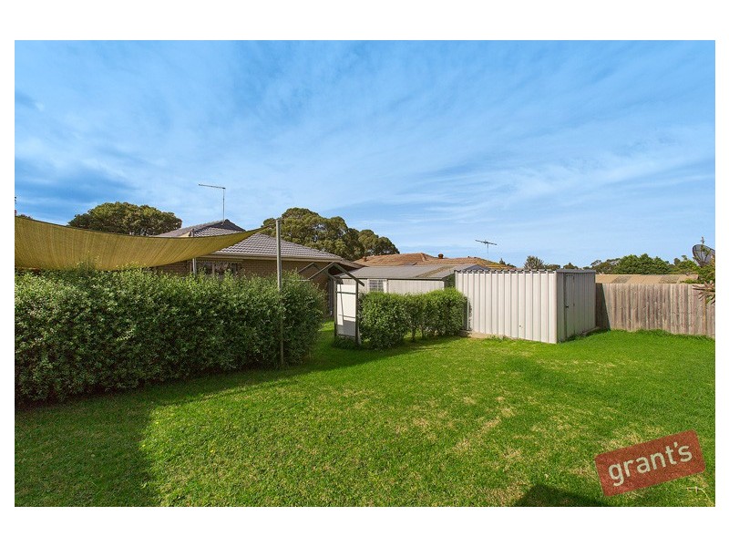 4 Surrey Close, Hallam VIC 3803