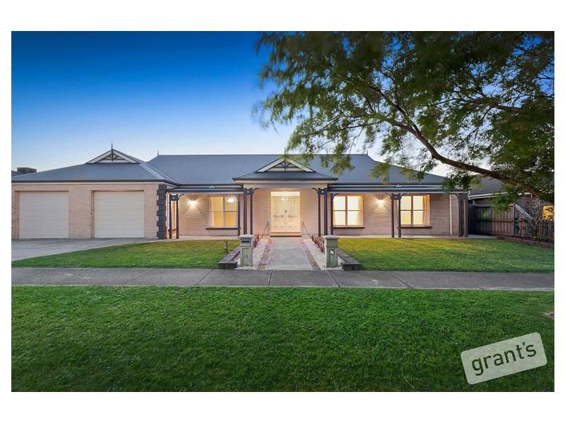 15 Peppertree Avenue, Narre Warren South VIC 3805