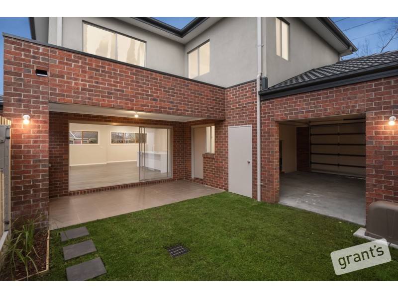 1/151 High Street, Berwick VIC 3806