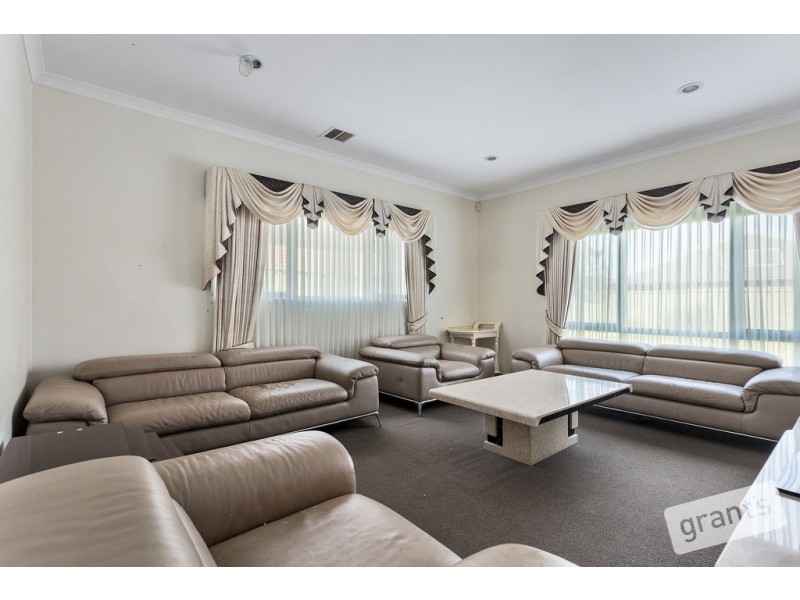 60 Park Orchard Drive, Pakenham VIC 3810