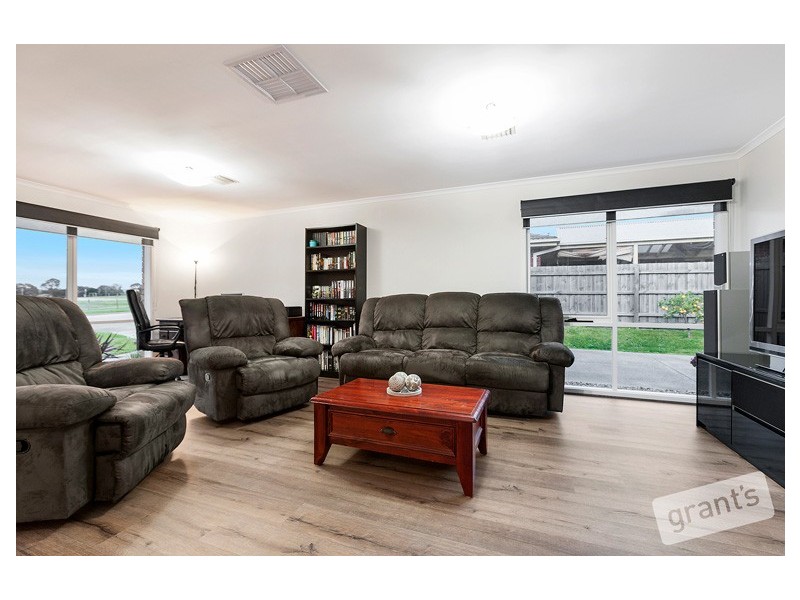 69 Homestead Road, Berwick VIC 3806