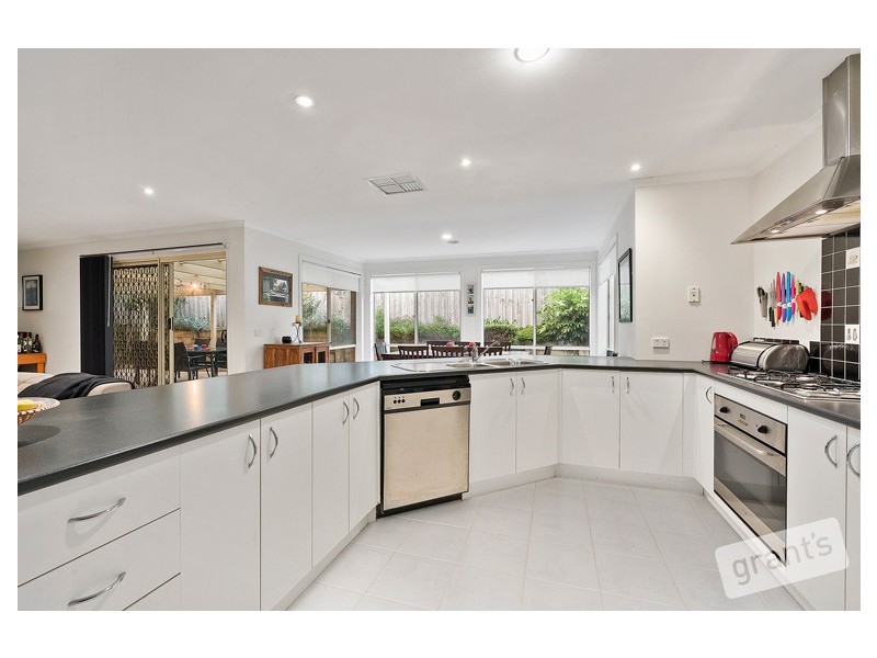 80 Scenic Drive, Beaconsfield VIC 3807