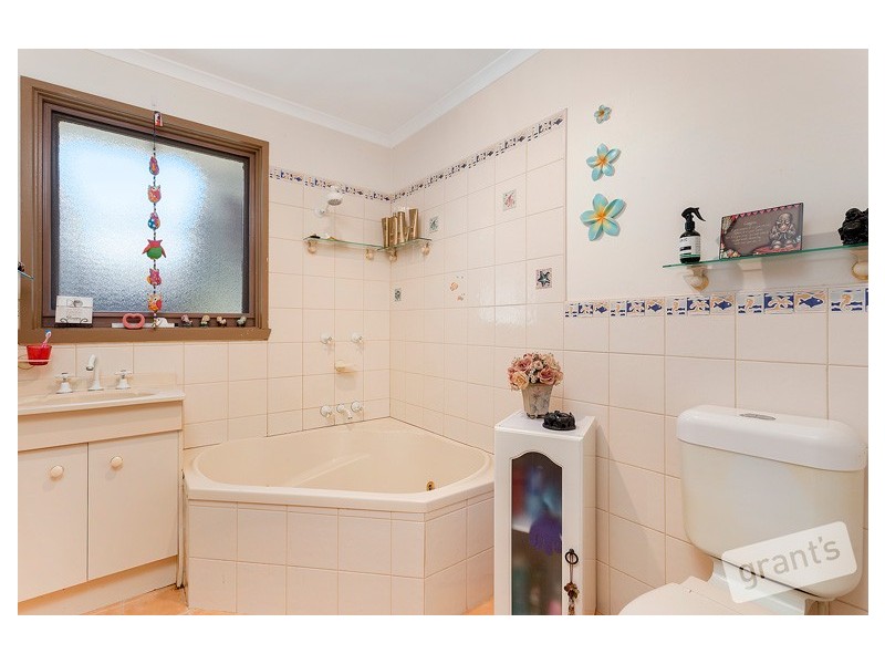 45 Wallace Road, Cranbourne VIC 3977