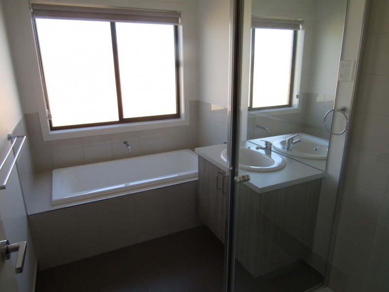 40 Hibiscus Street, Officer VIC 3809