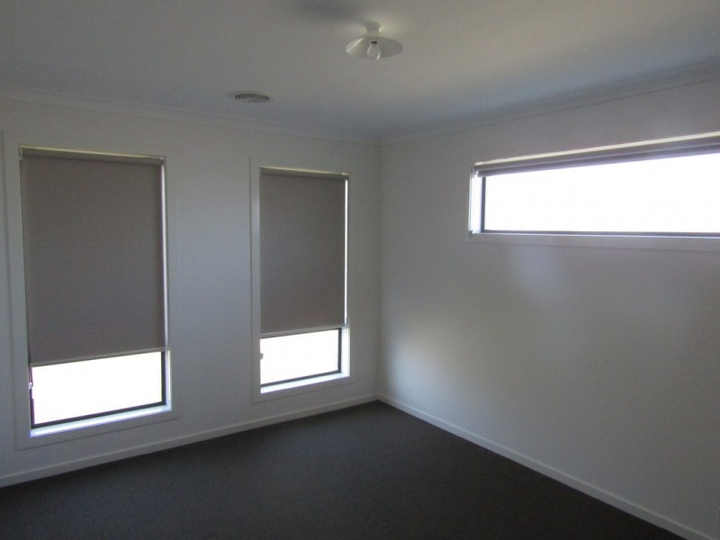 40 Hibiscus Street, Officer VIC 3809