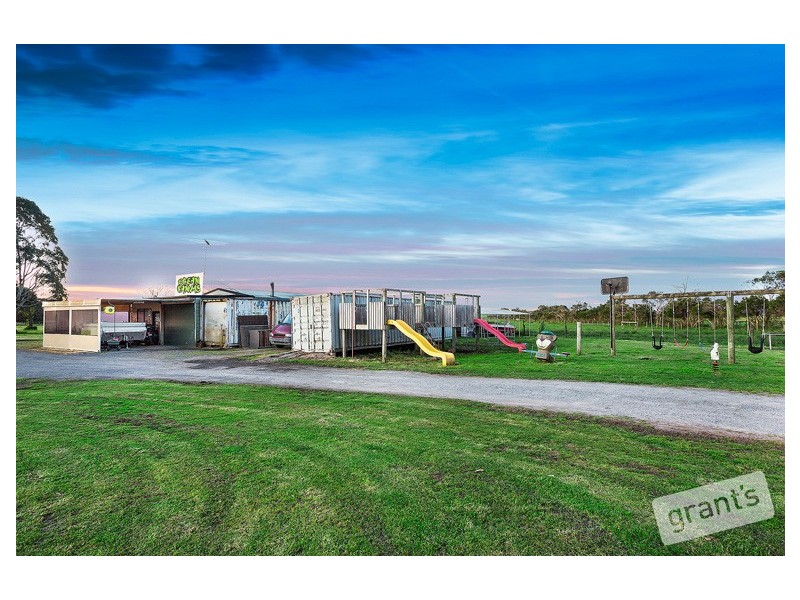 435 Bass Highway, Lang Lang VIC 3984