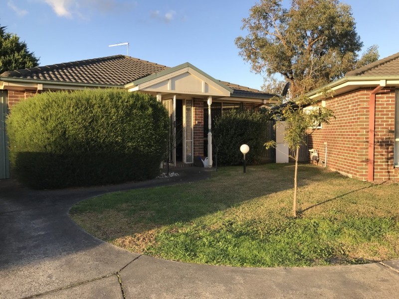 2/7-8 Harmon Close, Berwick VIC 3806
