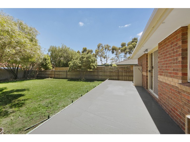 65 Kendall Drive, Narre Warren VIC 3805