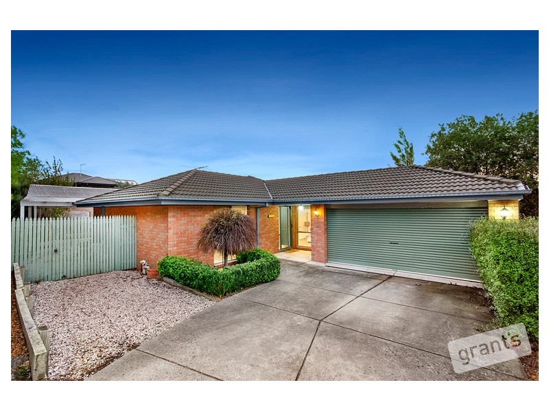 2 Bree Court, Berwick VIC 3806