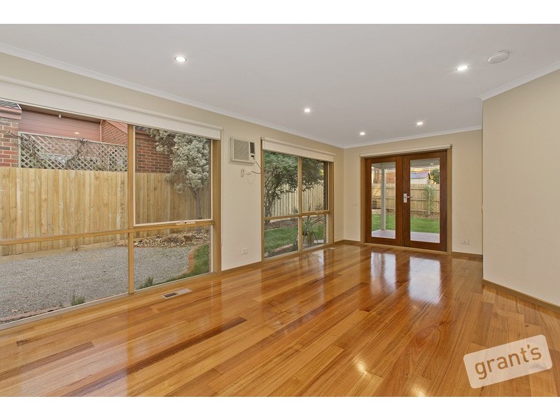 12 Mirrabook Court, Berwick VIC 3806