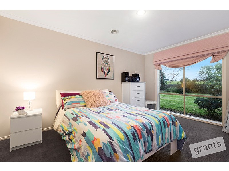 2 Scott Lee Drive, Beaconsfield VIC 3807