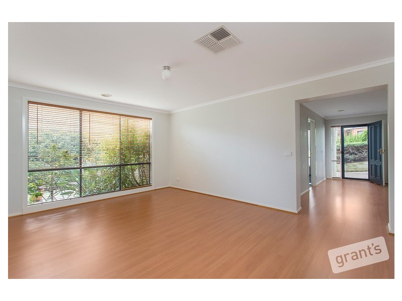 14 St Annes Crescent, Berwick VIC 3806