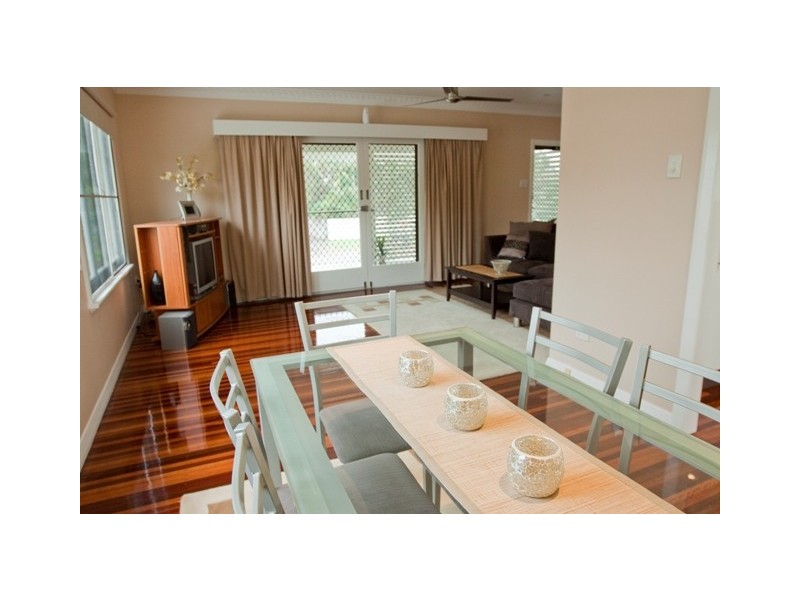 13 Howitt Street, North Ward QLD 4810