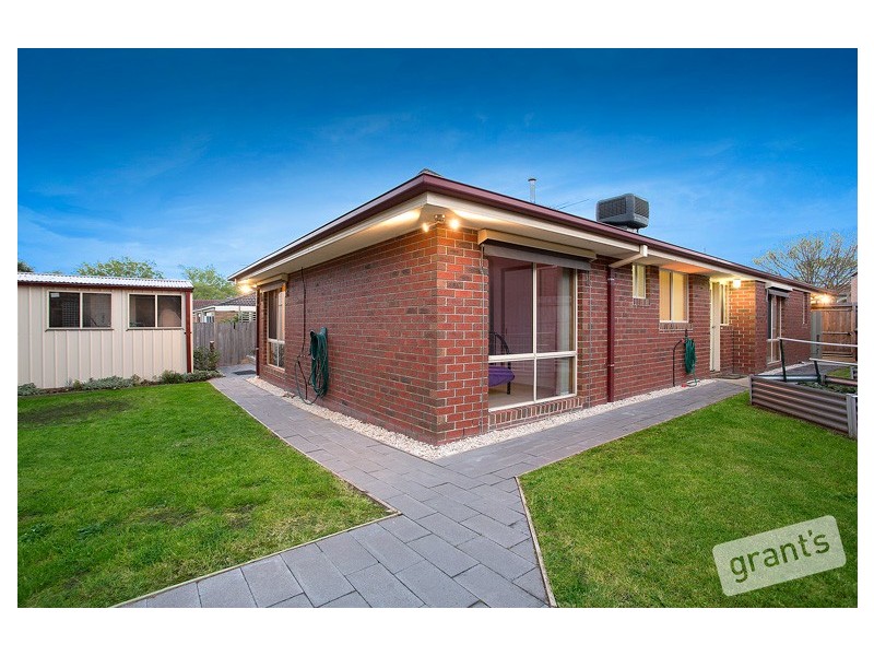 14 Highland Crescent, Narre Warren South VIC 3805