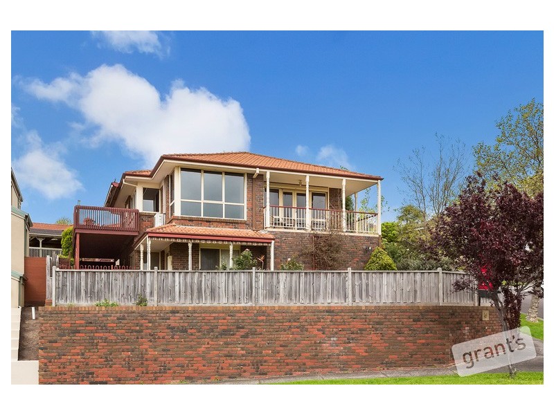 49 Lawrence Drive, Berwick VIC 3806