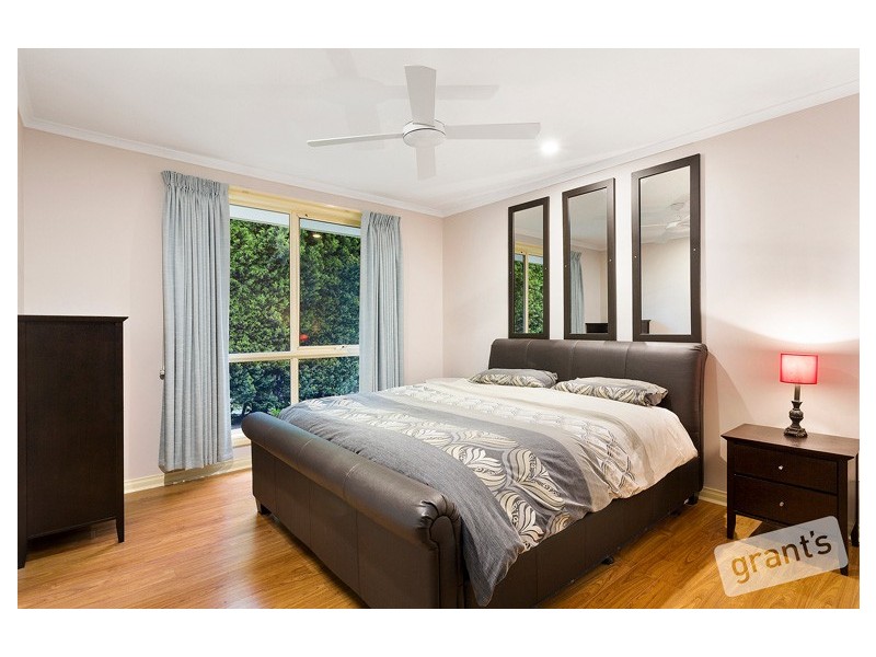 49 Lawrence Drive, Berwick VIC 3806