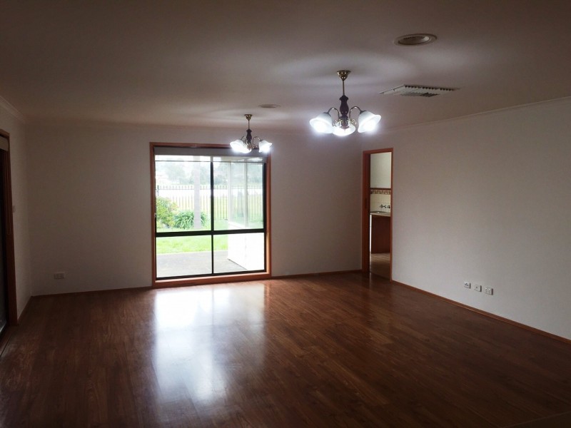 41 Strong Drive, Hampton Park VIC 3976